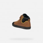 GEOX ΑΓΟΡΙ SNEAKERS  J465CC 0MEFU C0202 ΚΑΦΕ ΜΑΥΡΟ